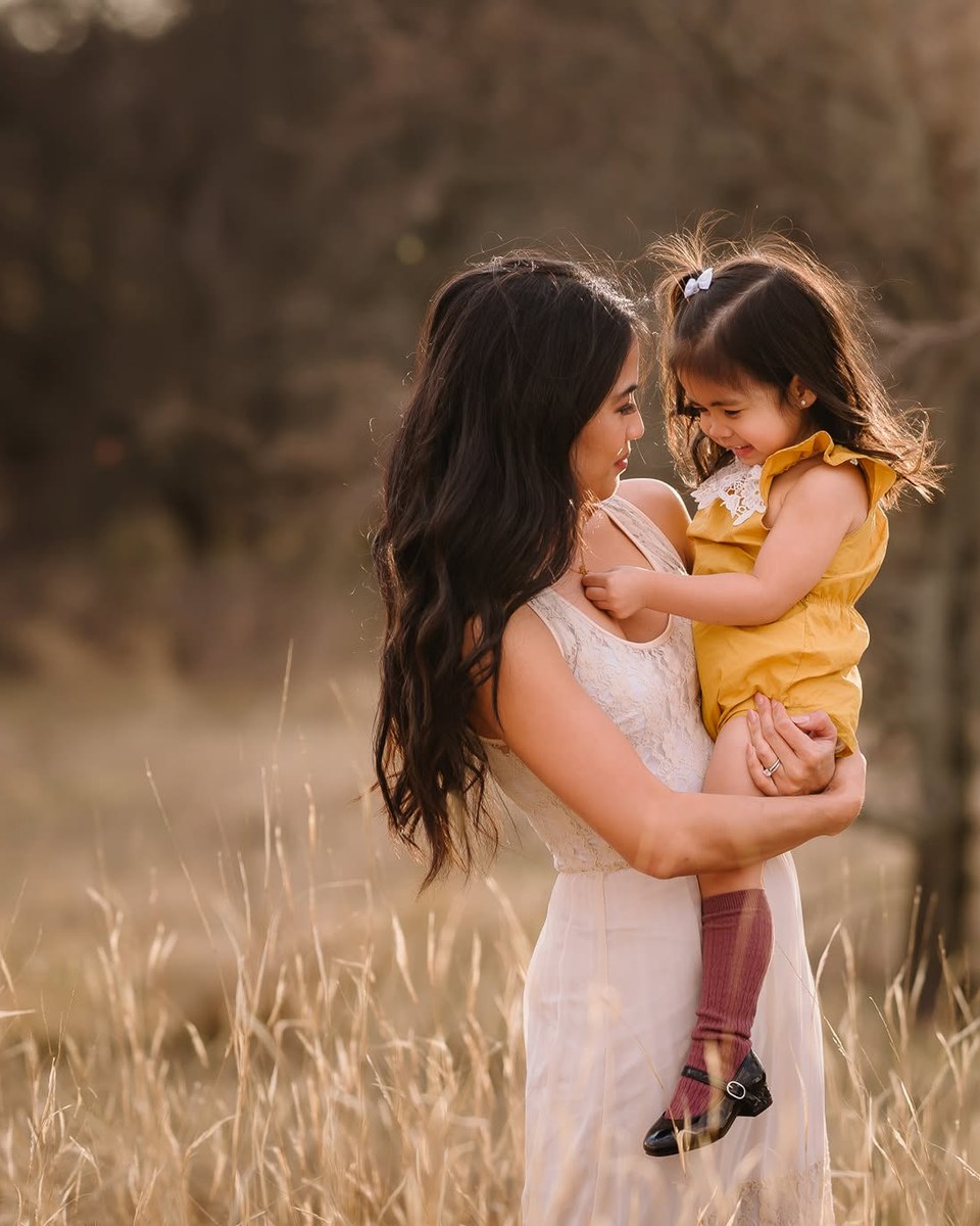 Angela and her daughter Ariana, the mother and daughter behind Angel & Ari